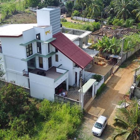 Ehala Family Rest Hotel Anuradhapura Buitenkant foto