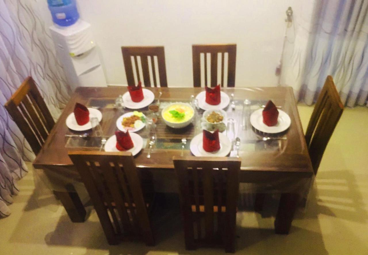 Ehala Family Rest Hotel Anuradhapura Buitenkant foto