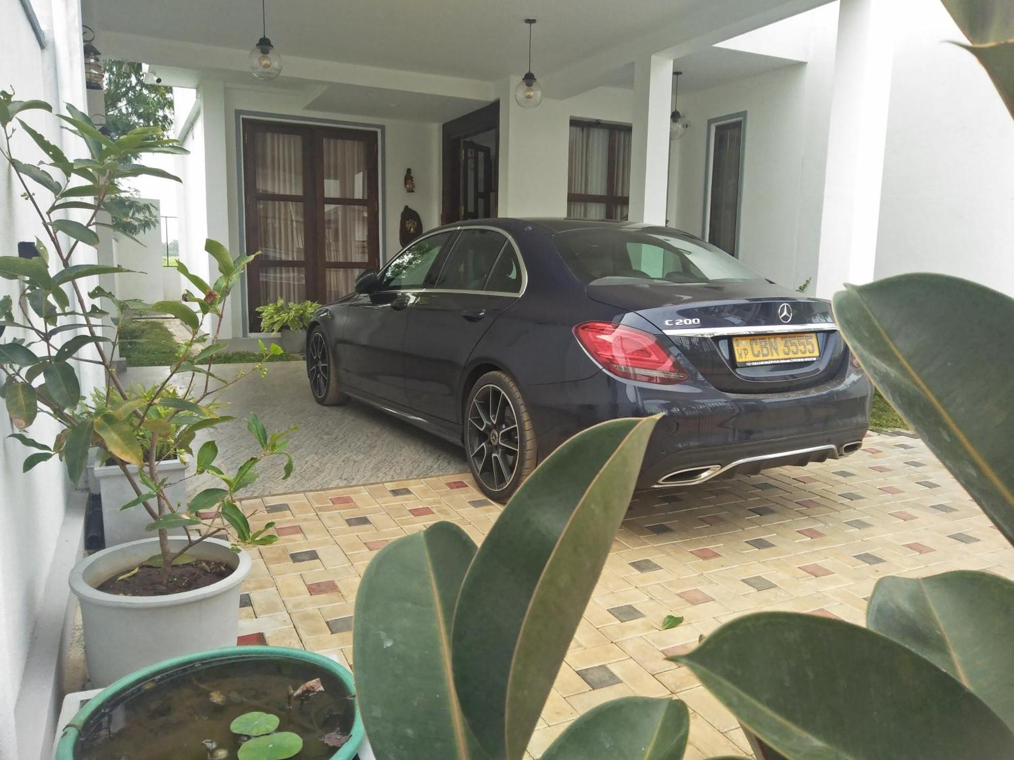 Ehala Family Rest Hotel Anuradhapura Buitenkant foto